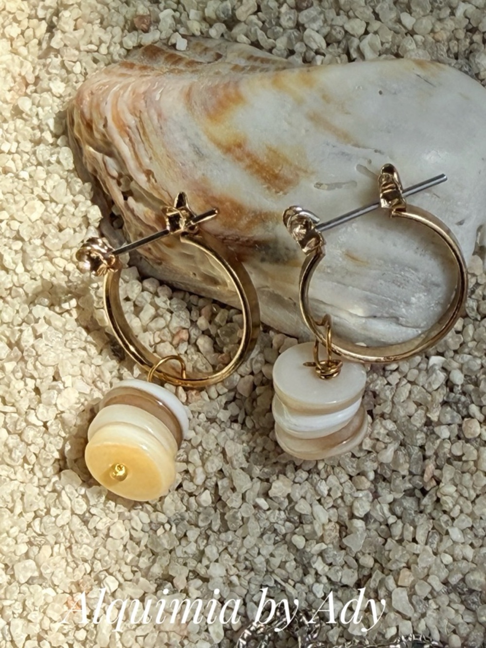 Alquimia Gold Hoop Earrings with Cream and White Shell Discs